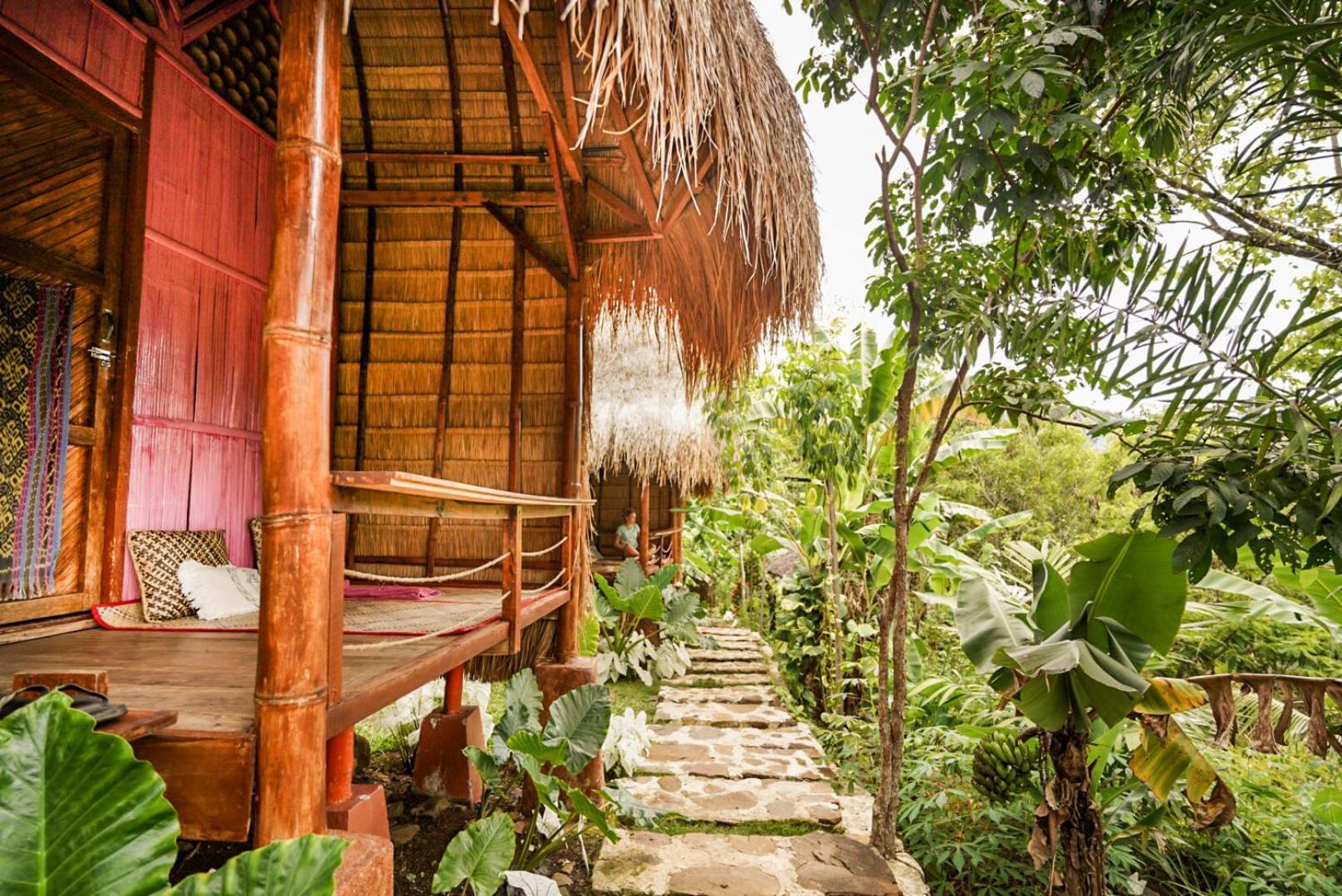 Sten Lodge Labuan Bajo Exterior photo
