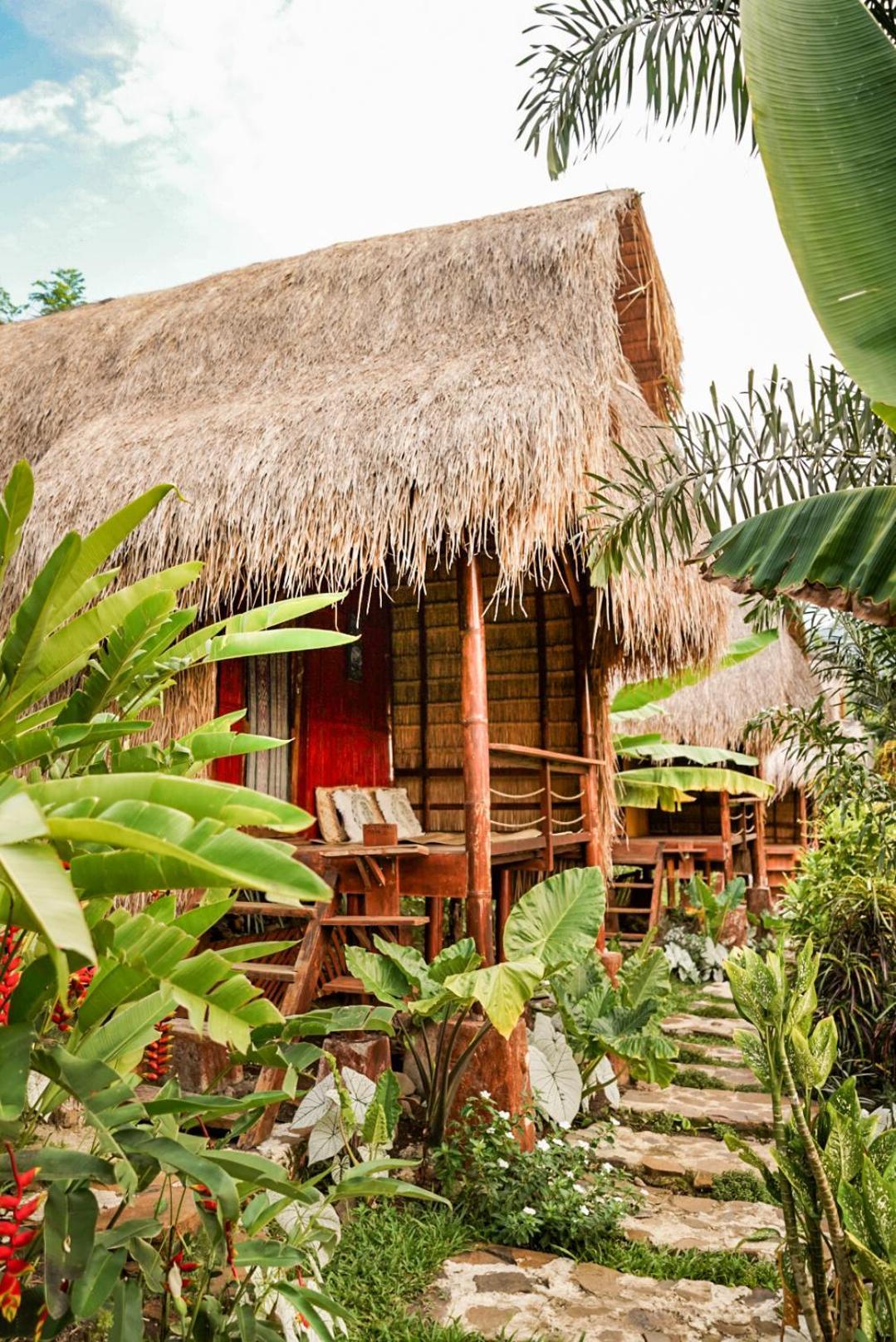 Sten Lodge Labuan Bajo Exterior photo