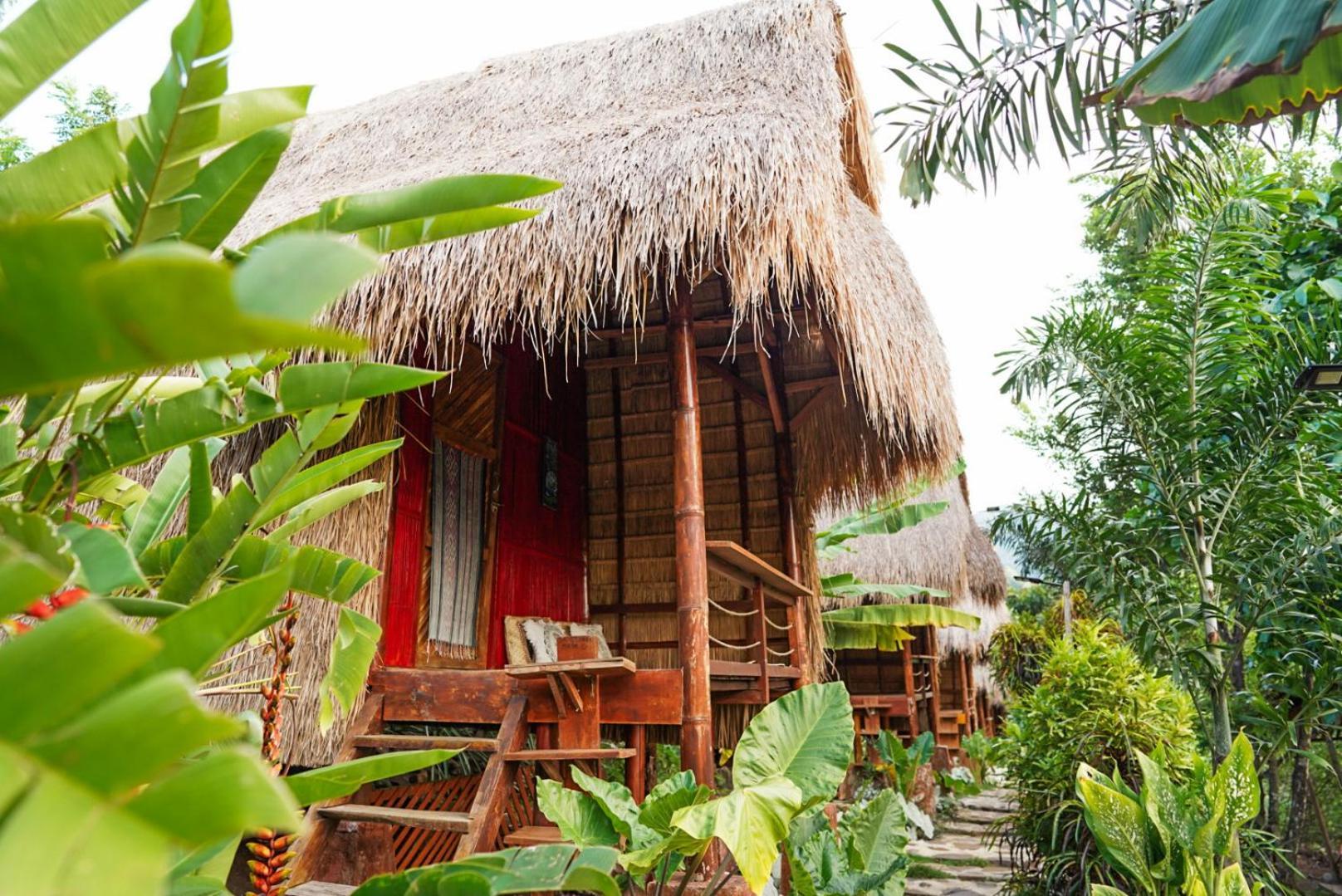 Sten Lodge Labuan Bajo Exterior photo